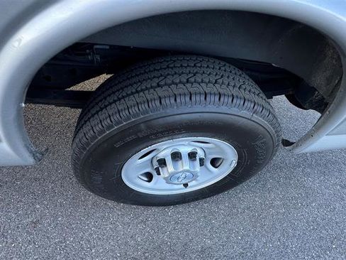 Used 2017 Chevrolet Express 2500 LS image 26