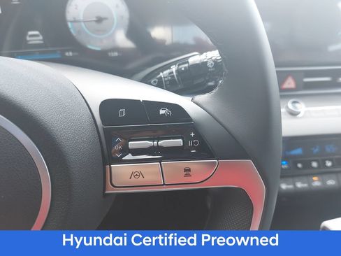 Certified 2025 Hyundai Elantra Limited FWD image 19