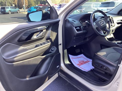 Used 2022 GMC Terrain AT4 w/ Infotainment Package II image 10