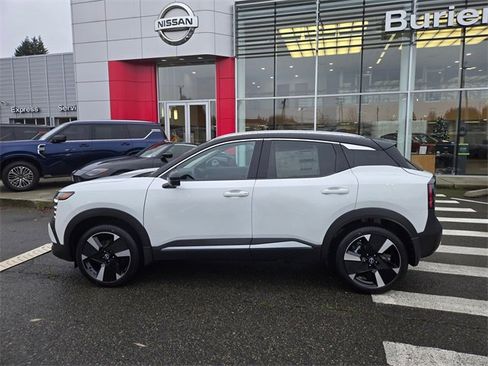 New 2026 Nissan Kicks SR image 9