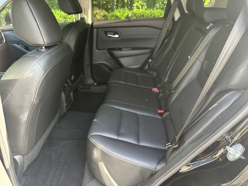 Used 2023 Nissan Rogue SL w/ SL Premium Package FWD image 25
