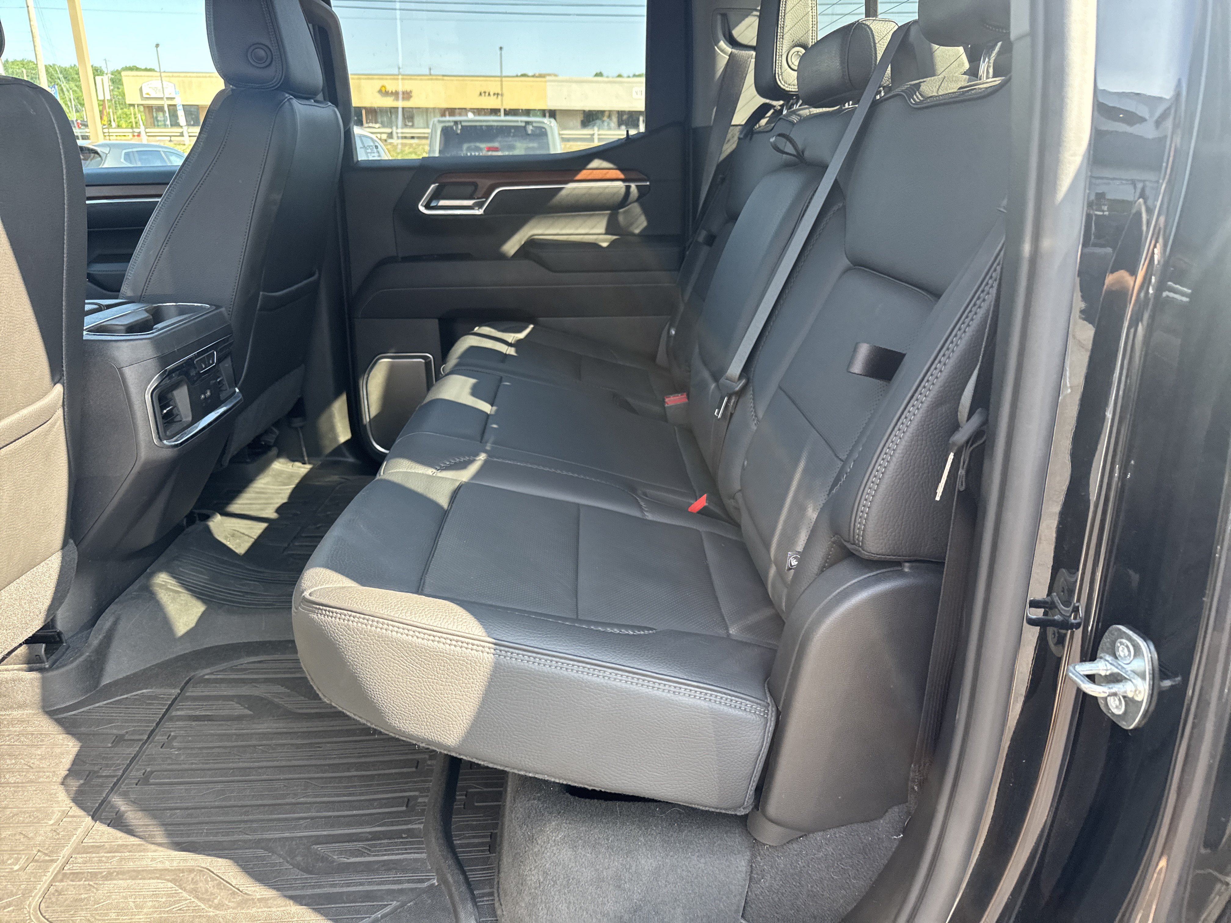 Used 2023 GMC Sierra 1500 Denali AWD/4WD image 13