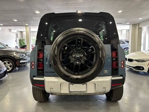 Used 2023 Land Rover Defender 110 S AWD/4WD image 6