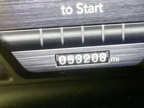 Used 2021 RAM 1500 Laramie w/ Sport Appearance Package image 14