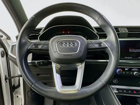 Used 2024 Audi Q3 2.0T Premium image 16