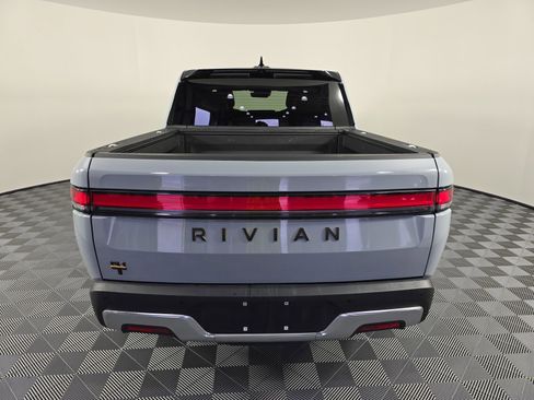 Used 2023 Rivian R1T Launch Edition image 4