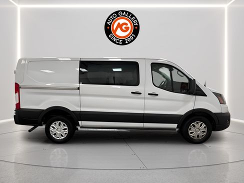 Used 2025 Ford Transit 250 Low Roof w/ Exterior Upgrade Package RWD image 4