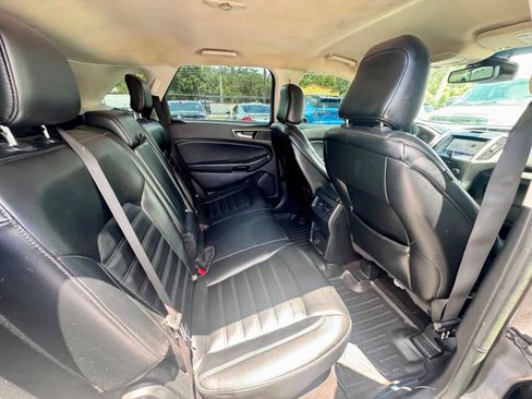 Used 2020 Ford Edge SEL FWD image 16