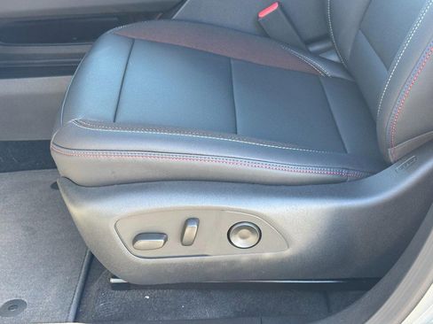 New 2026 Chevrolet Equinox EV RS image 22