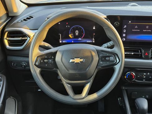 Used 2025 Chevrolet TrailBlazer LT image 28