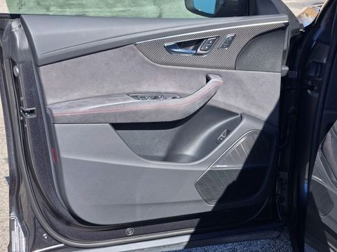 Used 2025 Audi RS Q8 performance image 17