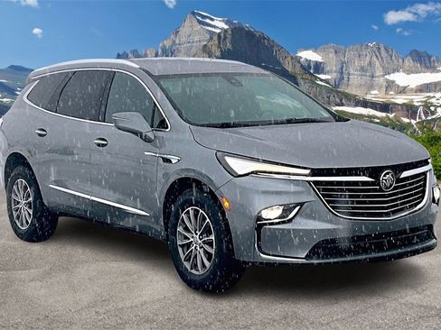 Used 2024 Buick Enclave Premium image 12