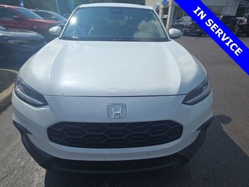 Used 2024 Honda HR-V LX image 2