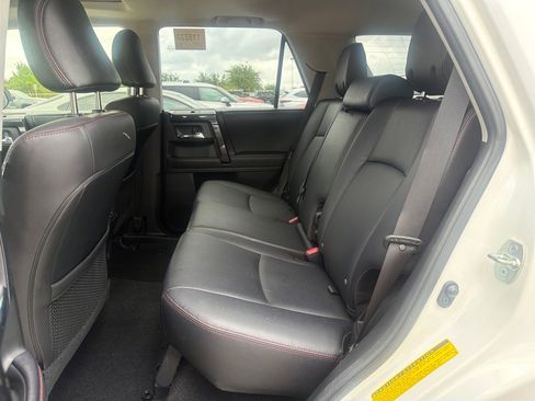 Used 2023 Toyota 4Runner TRD Off-Road Premium w/ Moonroof Package AWD/4WD image 10