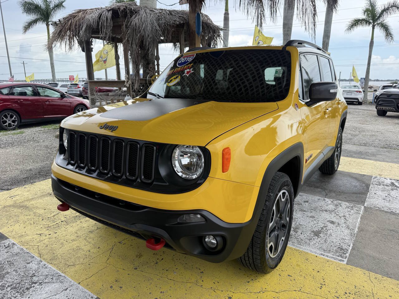 Used 2016 Jeep Renegade Trailhawk AWD/4WD image 1