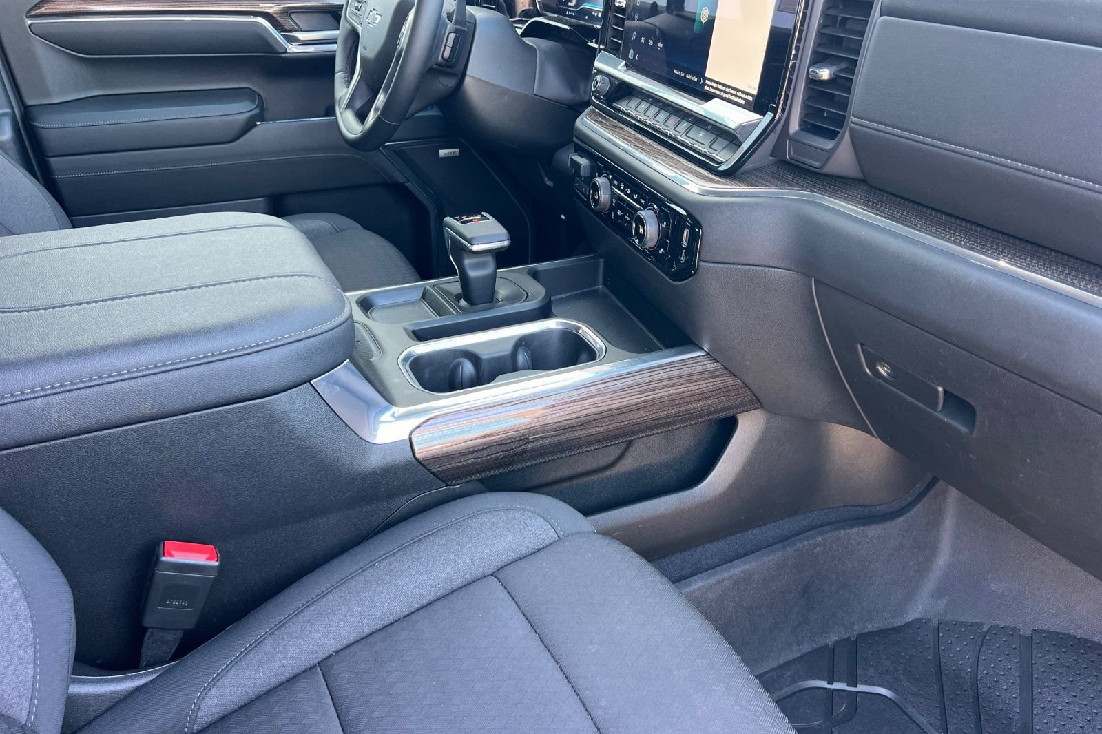 Used 2024 Chevrolet Silverado 1500 RST w/ Convenience Package II RWD image 20