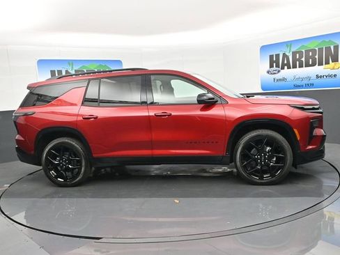 New 2026 Chevrolet Traverse RS w/ LPO, Floor Liner Package image 7