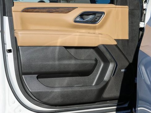 Used 2024 Chevrolet Tahoe Premier image 11