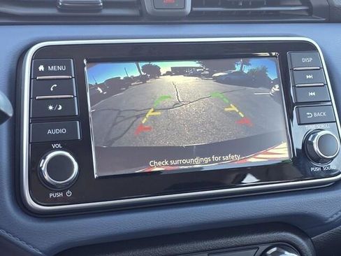 Used 2023 Nissan Versa SV image 18