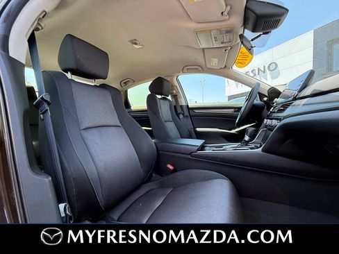 Used 2018 Honda Accord LX image 15