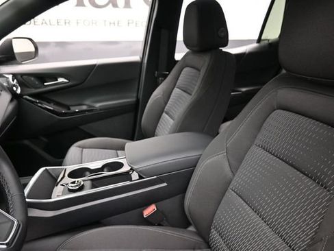Used 2026 Chevrolet Equinox LT w/ LPO, Floor Liner Package AWD/4WD image 17
