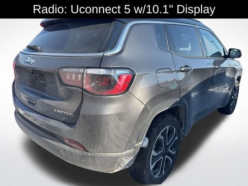 Used 2023 Jeep Compass Limited image 3