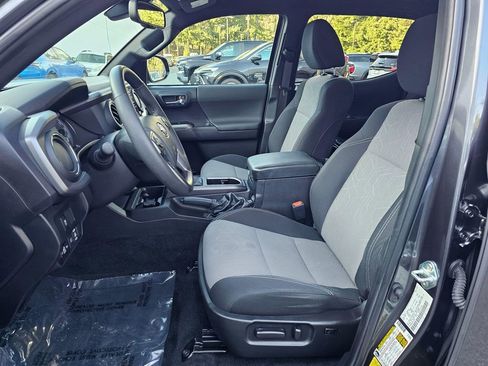 Used 2023 Toyota Tacoma TRD Off-Road w/ Black Out Package (TMS) image 21