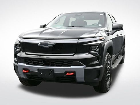 Used 2026 Chevrolet Silverado EV Trail Boss w/ Plus Package AWD/4WD image 8