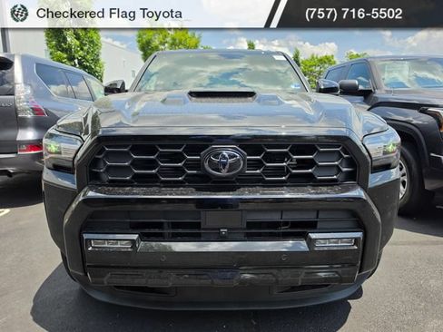 Used 2025 Toyota 4Runner TRD Sport Premium AWD/4WD image 2
