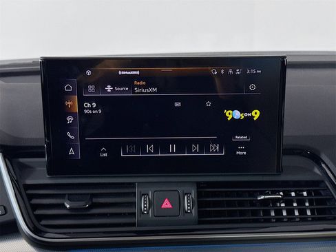 Certified 2025 Audi Q5 2.0T Premium Plus w/ Premium Plus Package image 15