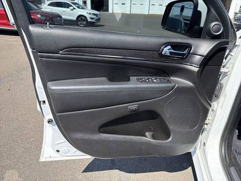 Used 2019 Jeep Grand Cherokee High Altitude AWD/4WD image 10