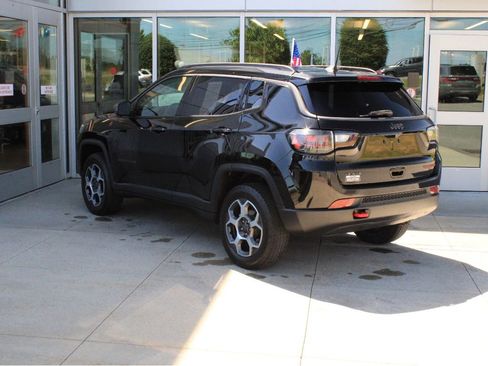 Used 2022 Jeep Compass Trailhawk w/ Trailhawk Elite Group AWD/4WD image 8