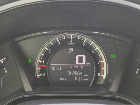 Used 2019 Honda CR-V LX image 29