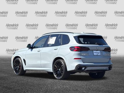 Used 2024 BMW X5 xDrive40i w/ M Sport Package AWD/4WD image 7