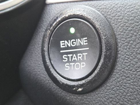 Used 2022 Ford Escape SE w/ Convenience Package FWD image 30