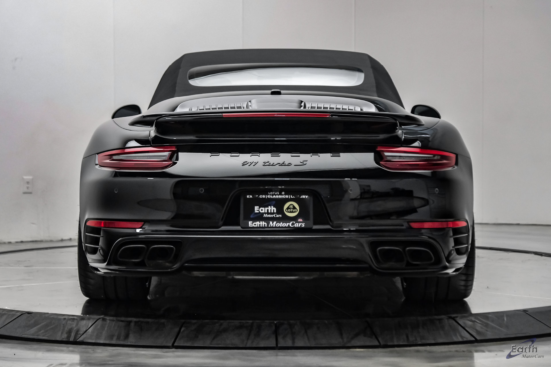 Used 2019 Porsche 911 Turbo S AWD/4WD image 15