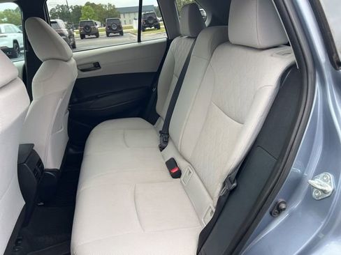 Used 2023 Toyota Corolla Cross LE w/ Moonroof Package FWD image 18