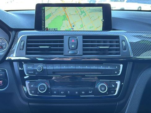 Used 2016 BMW M4 Convertible image 13