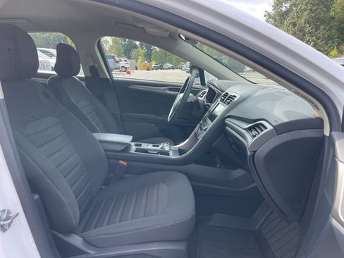 Certified 2020 Ford Fusion SE AWD/4WD image 15