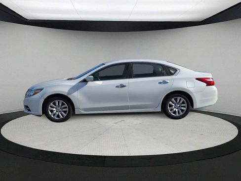 Used 2016 Nissan Altima 2.5 S w/ Power Driver Seat Package image 5
