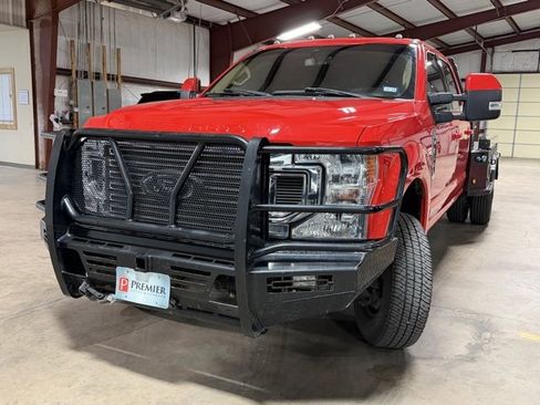 Used 2022 Ford F350 Lariat w/ Lariat Value Package image 3