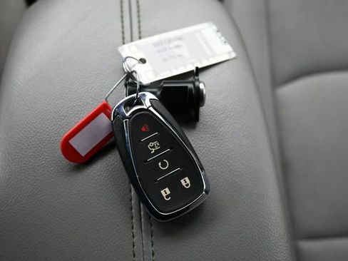 Used 2024 Chevrolet Malibu LT image 9