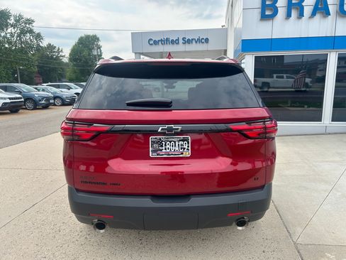 Used 2023 Chevrolet Traverse LT w/ Midnight/Sport Edition AWD/4WD image 7