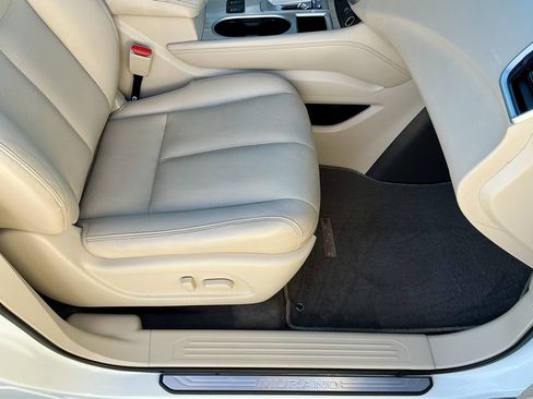 Used 2018 Nissan Murano SL w/ Cargo Package image 24