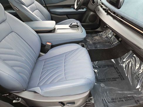 Used 2023 Nissan Ariya image 23