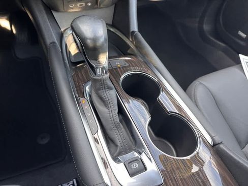 Used 2025 Chevrolet Malibu LT image 25