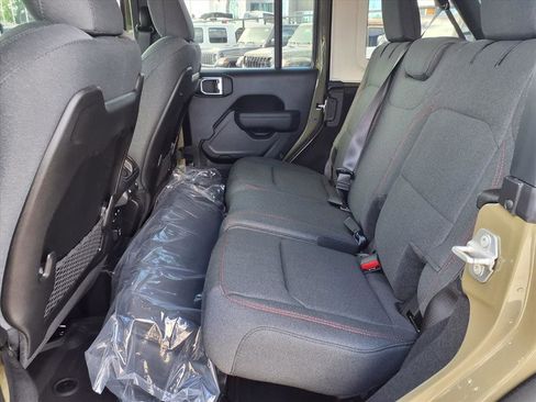 New 2025 Jeep Wrangler Unlimited Rubicon image 13