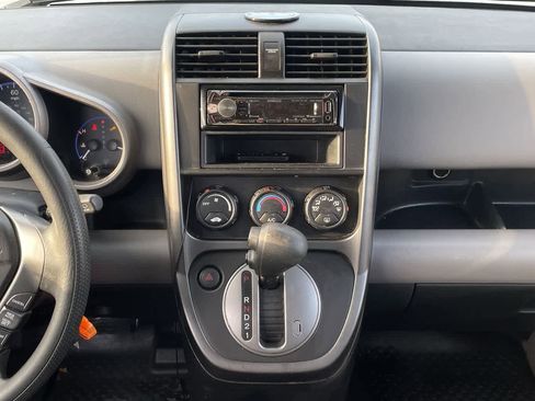 Used 2010 Honda Element LX image 13