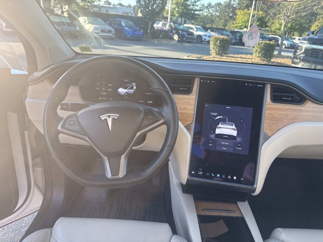 Used 2018 Tesla Model X P100D AWD/4WD image 5