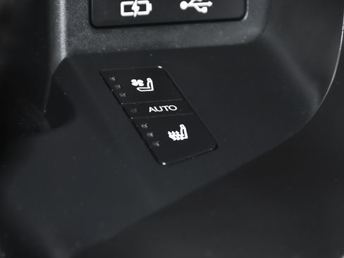 Used 2024 Lexus LX 600 F Sport image 39